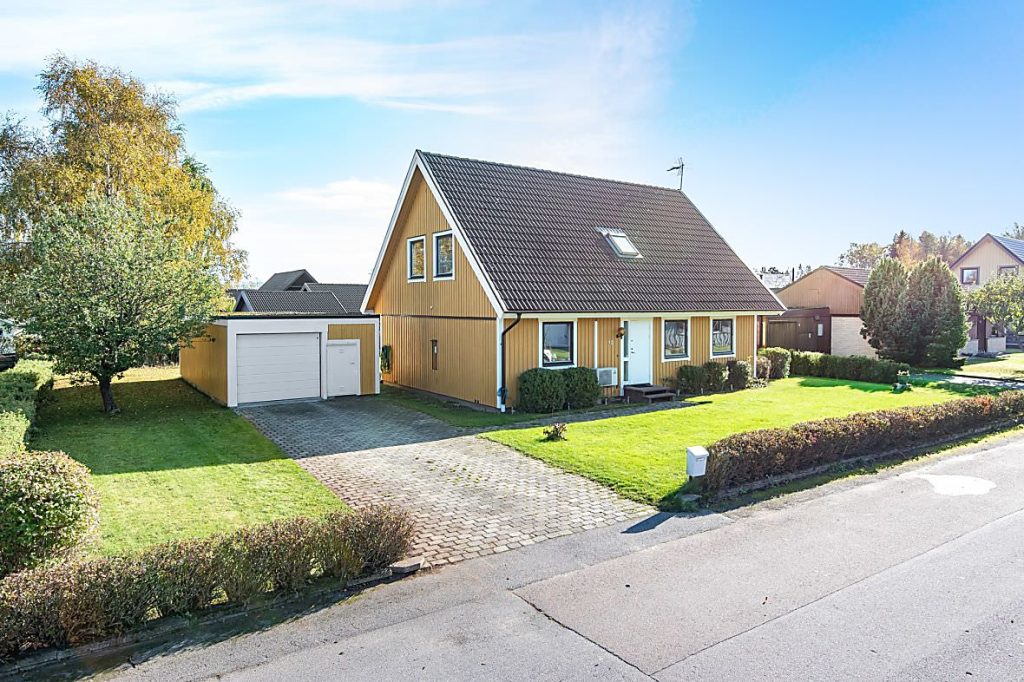 20. Uppfartsrenovering Nya Plattor Villa Arstaskog Enskede