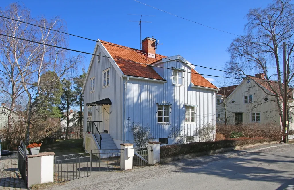 Gjutning av platta vid nybyggnation Sollentuna Tureberg.jpg